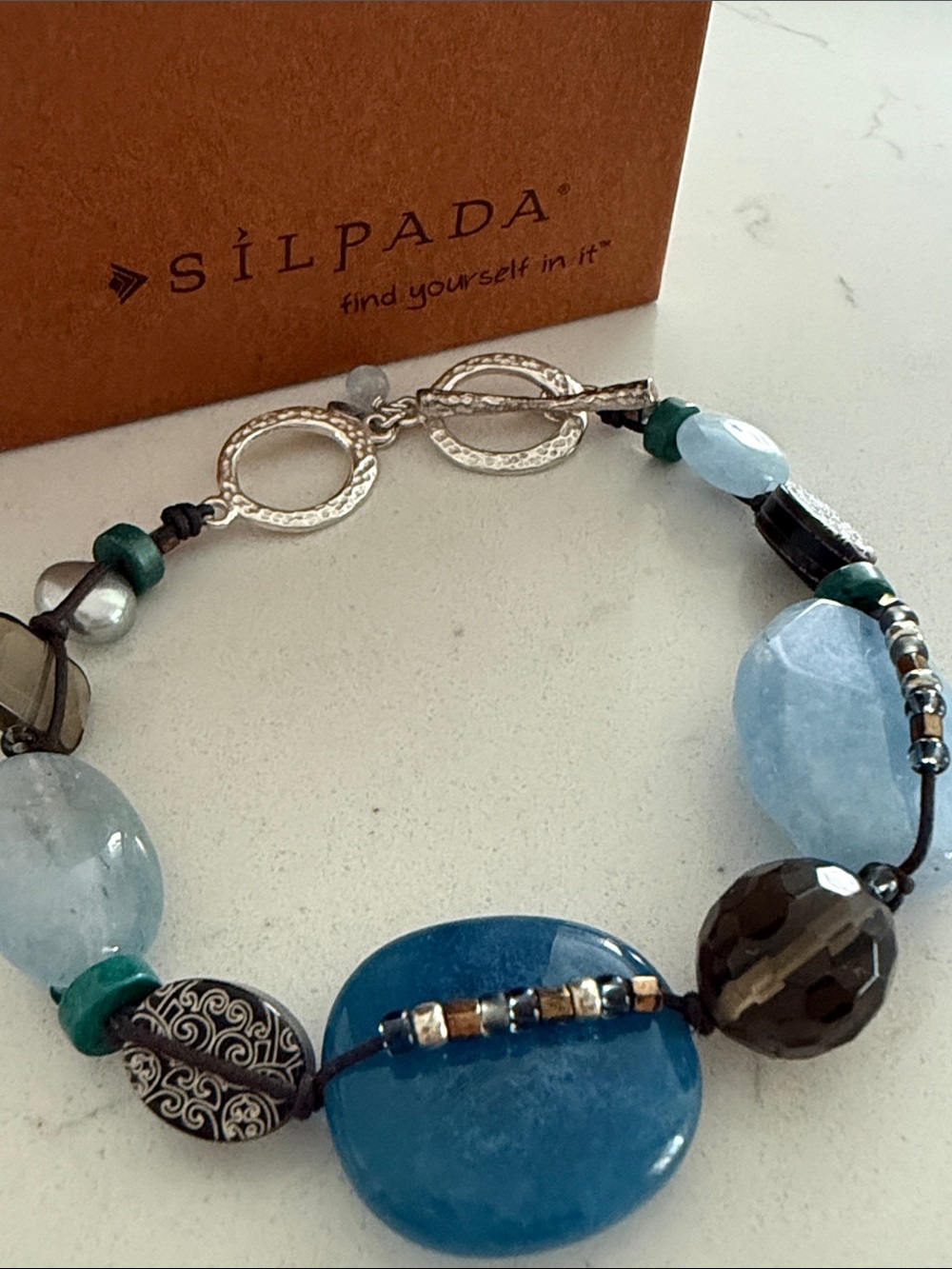 Sterling Silver, Etched Shell, Pearl, Quartz, Magnesite and Glass Bracelet B2240 - Picture 10 of 10